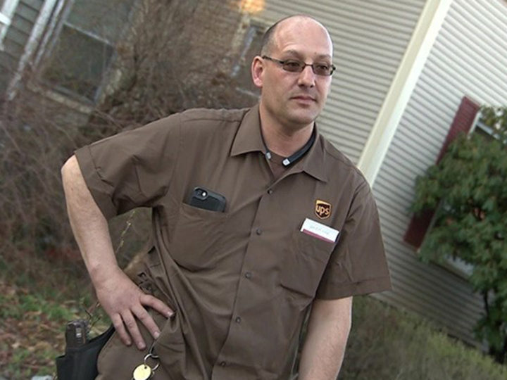 UPS Driver Puts Out House Fire