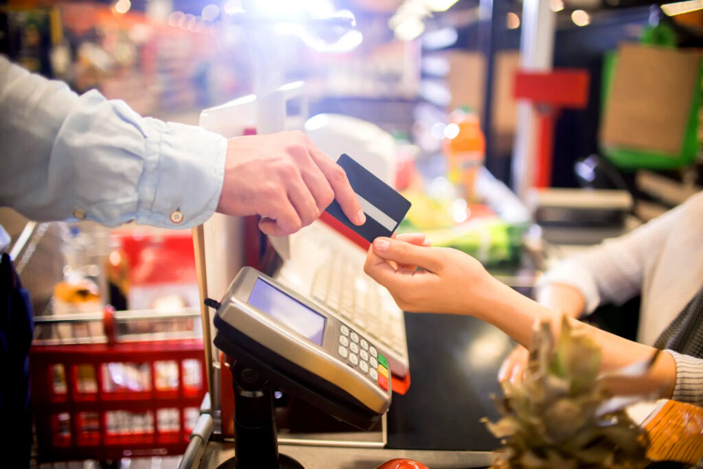 Stranger at Grocery Store Pays for Foster Care Kids' Meals